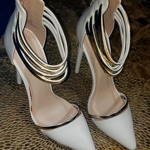 Shoes size 10 fits like a 9